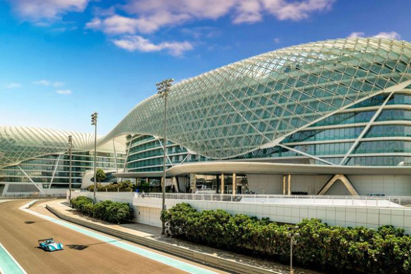 Escape the Heat and Embrace the Beat: Unforgettable Summer Adventures on Yas Island, Abu Dhabi